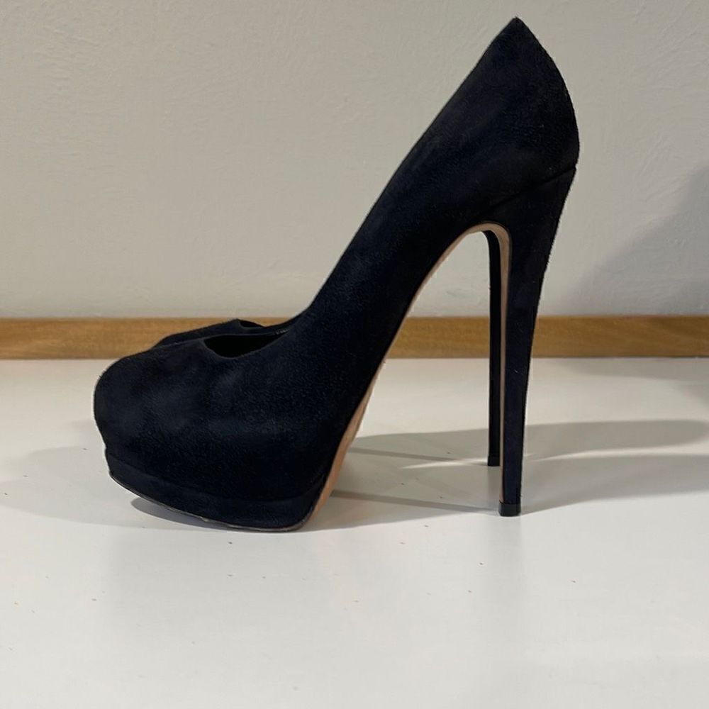 Giuseppe Zanotti Black Suede Pumps Size 38.5 - Picture 3 of 9